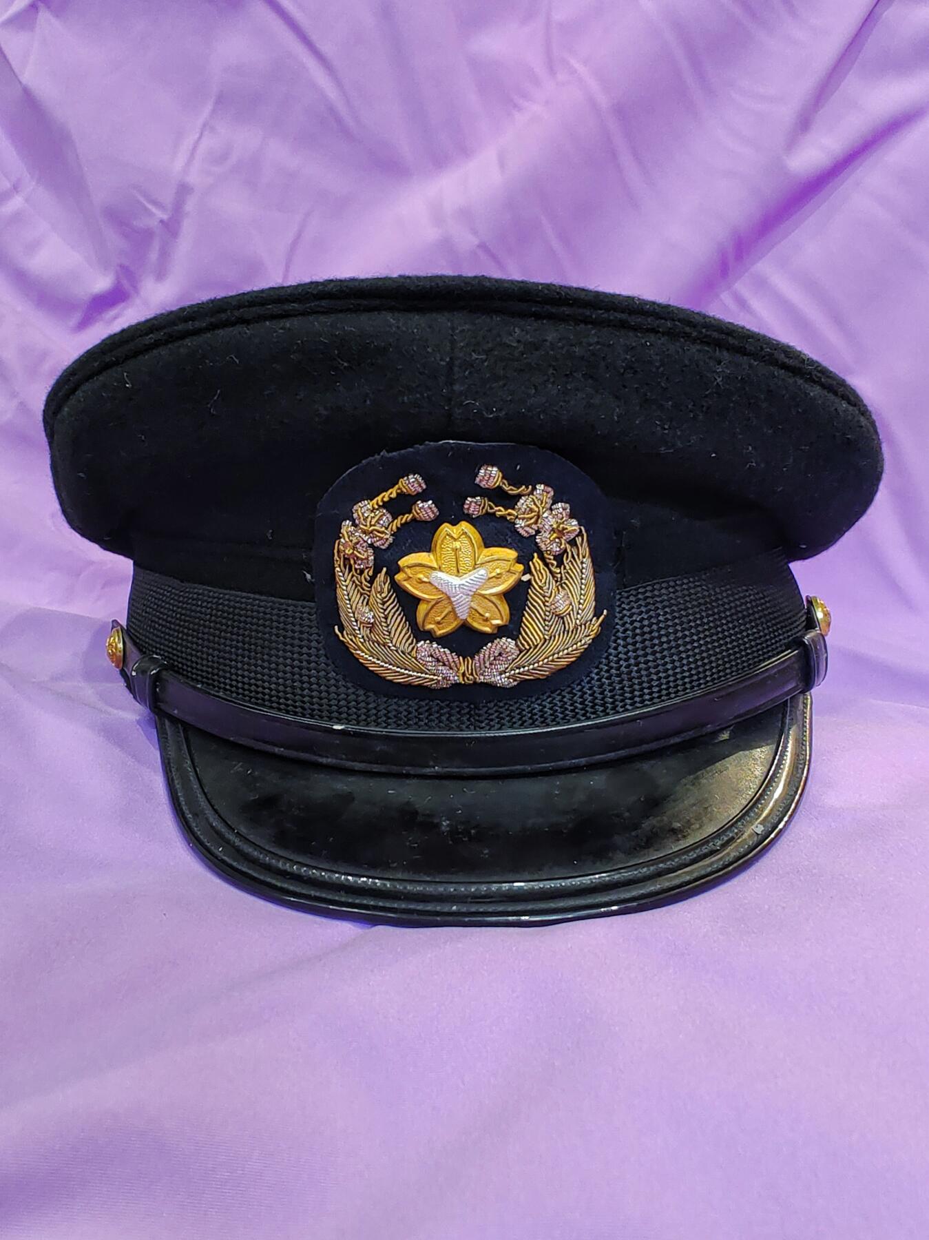 昭和时期1956年成田消防团毛呢大檐帽 大盖帽 手工金绡锈鎏金大帽徽 印度丝工艺