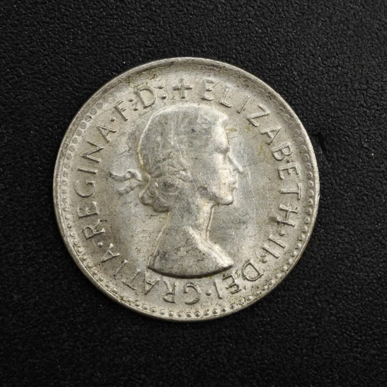 【淘币小摊】实时拍第八百二十五拍   散币场   满百包邮可预留二周 每周一统一发货   澳大利亚1963年伊丽莎白二世3便士银币