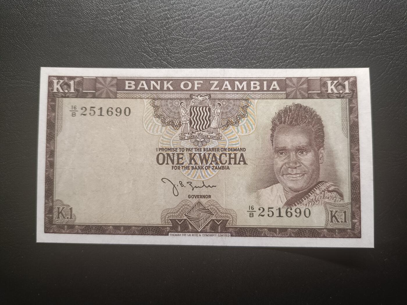 2025十二月第三期，总208期 赞比亚1968版1克瓦查AUNC无47，呲牙乐版本的卡翁达总统和农业主题，稀有早期品种