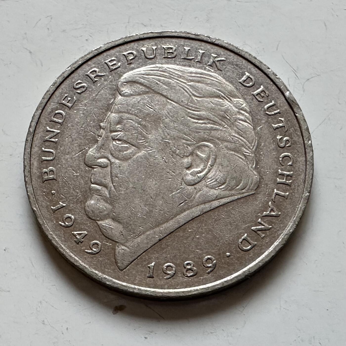 🌹外币初藏🌹🐯2025年第140场  每周二四六晚8️⃣点 接代拍 德国1990年F版 2马克 斯特劳斯