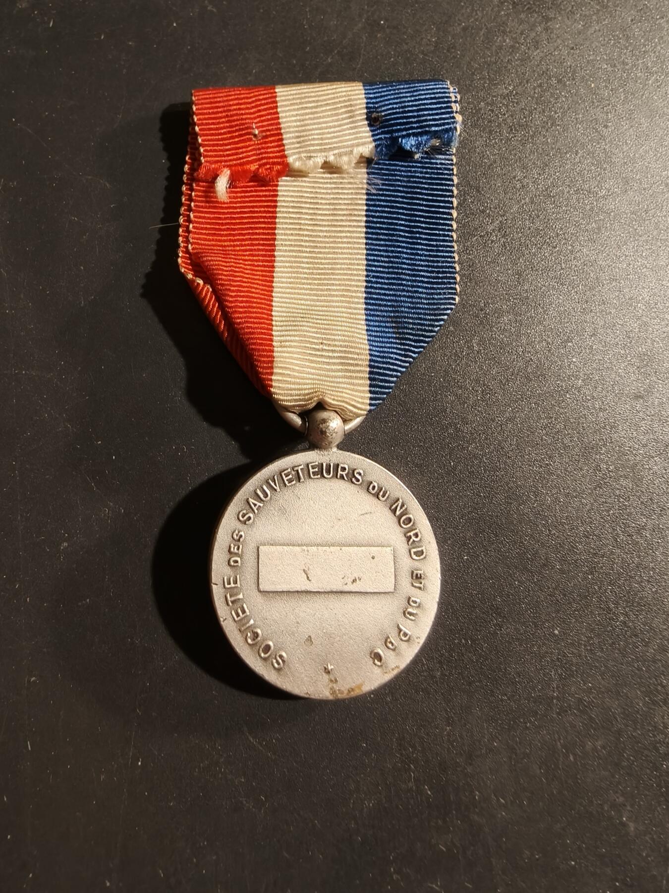 老王徽章第169期 法国银级消防员协会奖章