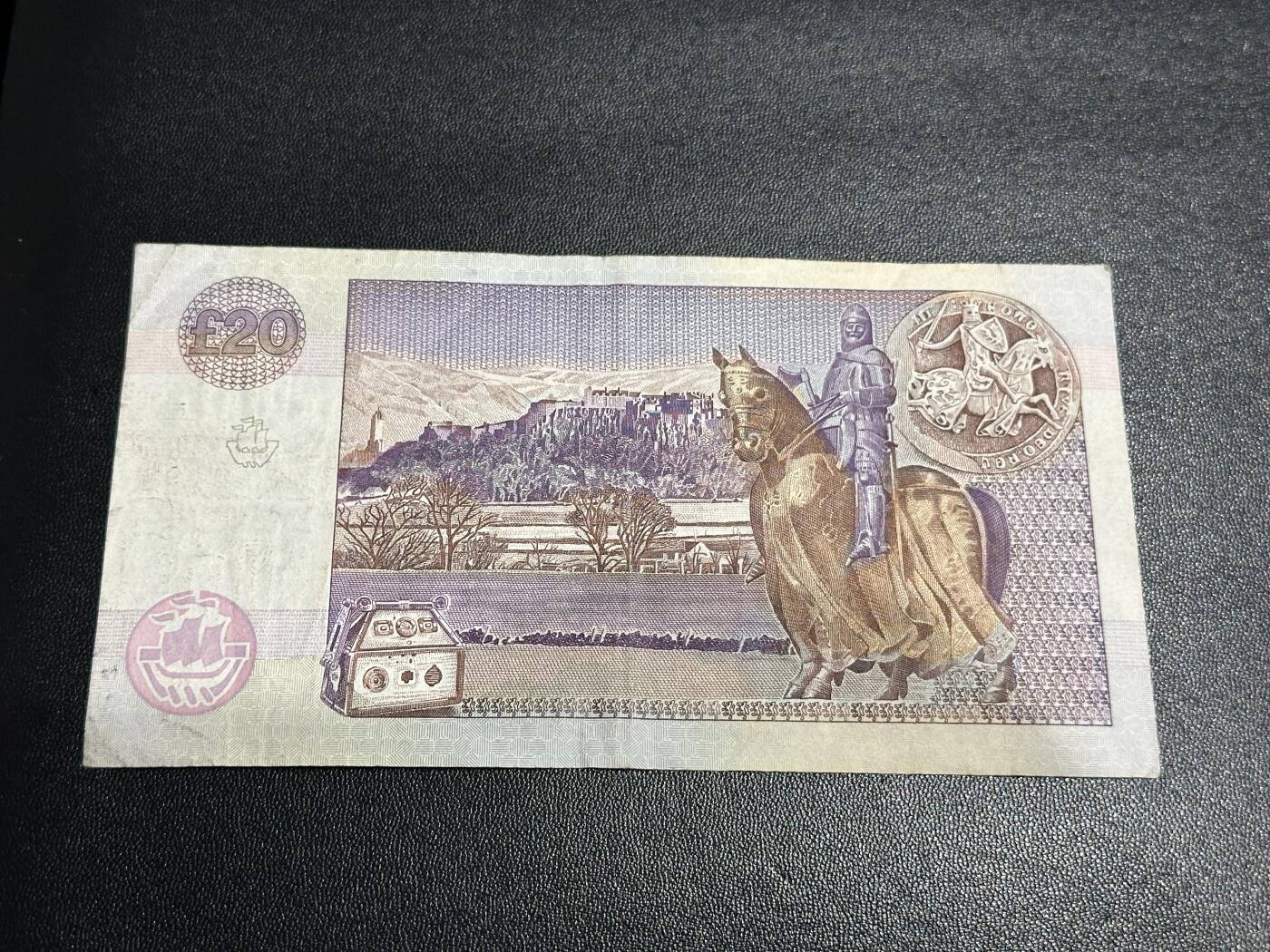 《外钞收藏家》第五百九十三期（精品场）（本平台长期征集拍品、欢迎藏友们联系合作） 苏格兰克莱斯戴尔银行20镑 非全新 品相如图 豹子号555