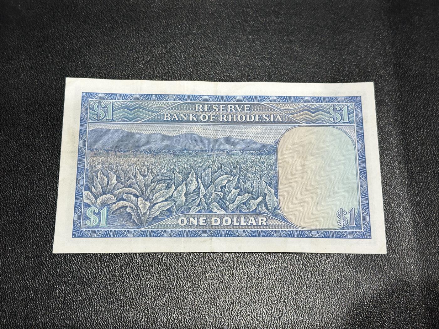 《外钞收藏家》第五百九十三期（精品场）（本平台长期征集拍品、欢迎藏友们联系合作）