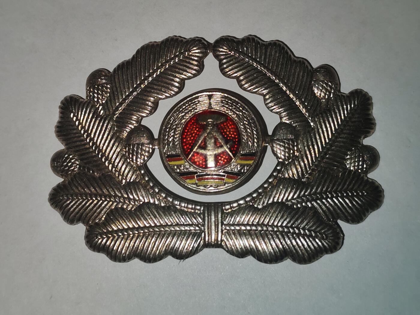 韵星假日拍卖第三十二期 -- Rimey Holidays Auction 32 民主德国帽徽