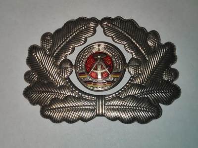 韵星假日拍卖第三十二期 -- Rimey Holidays Auction 32 - 民主德国帽徽