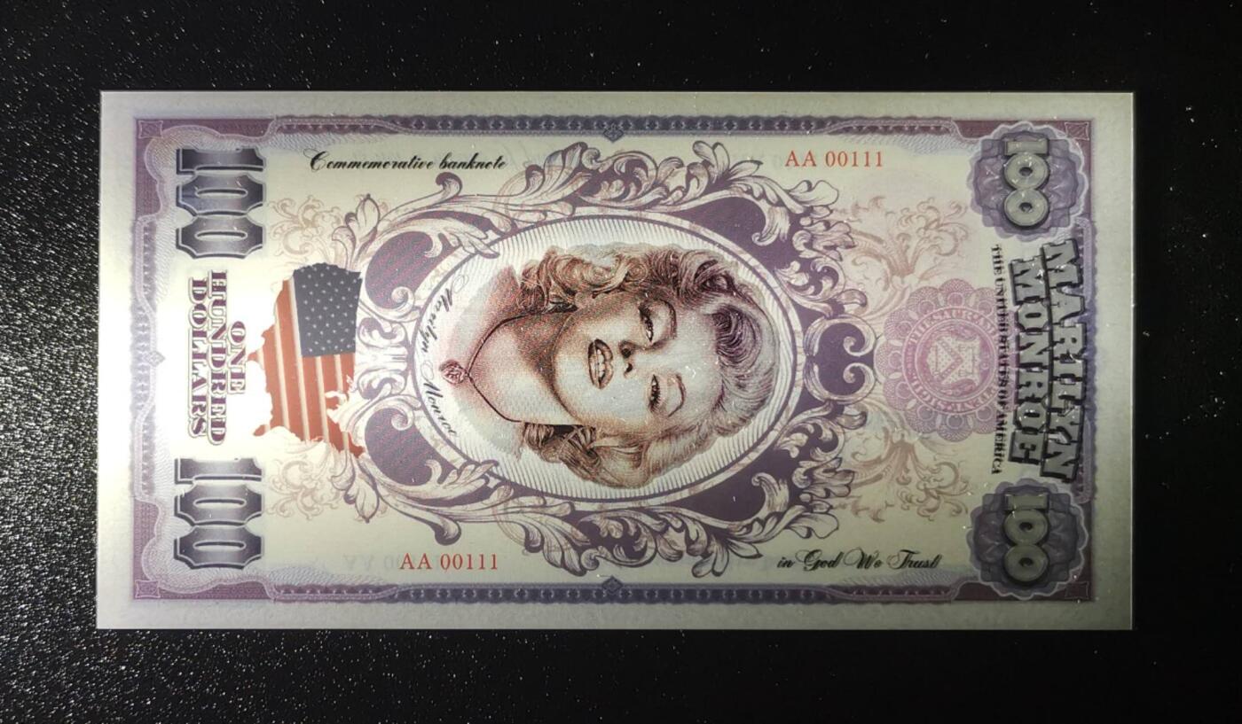 《艾美收藏》第224期-12.14周日外币超白金场 美国2021年AA冠100元UNC超靓00111号 有一角塑料膜翘起 不知是否是可撕的保护膜 纪念玛丽莲梦露 塑料商业钞