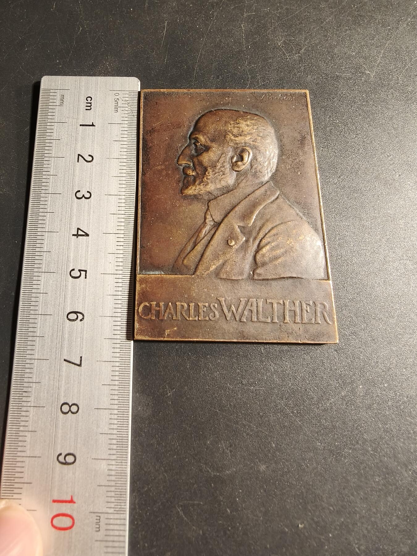 老王徽章第169期 法国医学院院士查理·瓦尔特医生方形大铜章     尺寸65×45mm.    重量79.4g