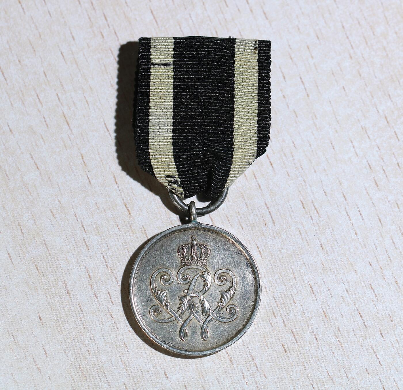 大猫徽章拍卖 第284期  普鲁士勇士功勋奖章。相当于士官和士兵的蓝马