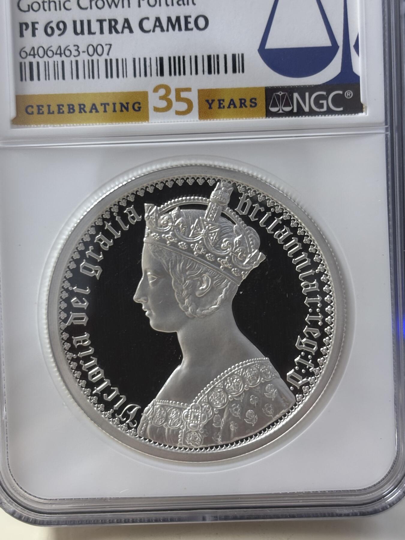 第184期拍卖 英国2021年维多利亚女王雕刻师哥特人像精制纪念加厚银币NGC-PF69，2盎司，999银