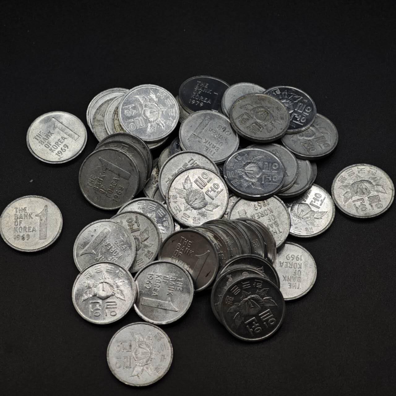 【淘币小摊】实时拍第八百二十五拍   散币场   满百包邮可预留二周 每周一统一发货   韩国1元铝币55枚