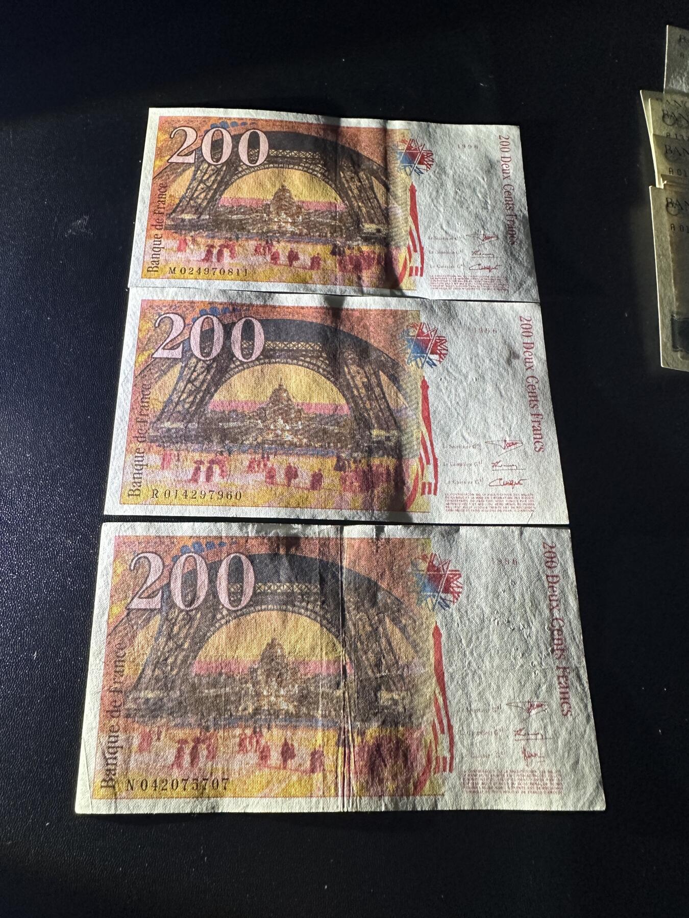 《外钞收藏家》第五百九十三期（精品场）（本平台长期征集拍品、欢迎藏友们联系合作）