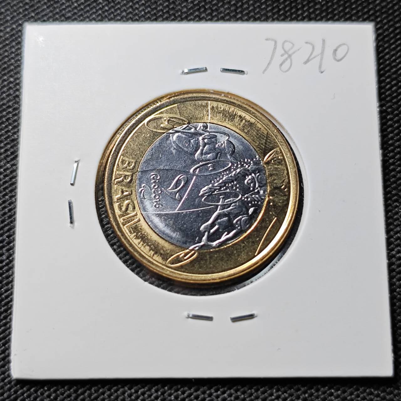 KK钱币收藏小铺 第378期  2月预留时间 周末发货  巴西1瑞尔双色币纪念币