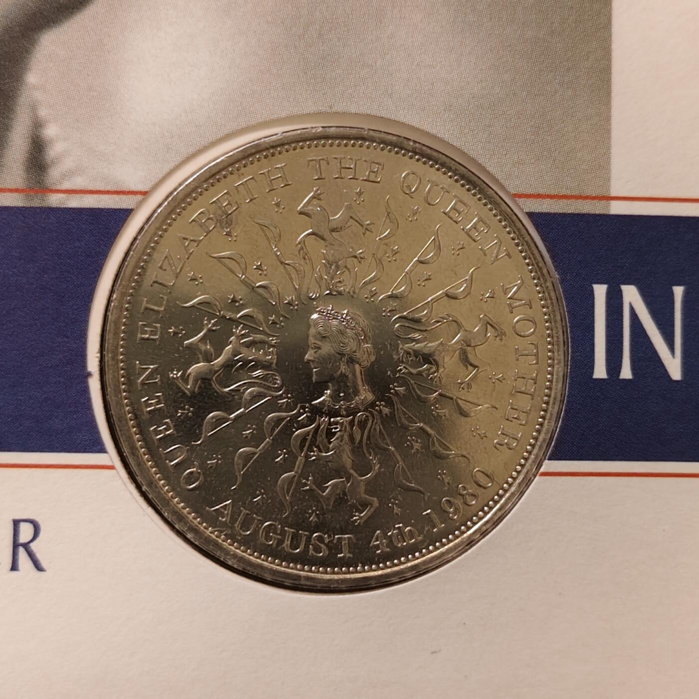 【全场包邮】纯粹捡漏拍485场（免费代拍第22场） 【邮币封】英国1980年1克朗女王母亲伊丽莎白皇太后八十大寿克朗型纪念币邮币封