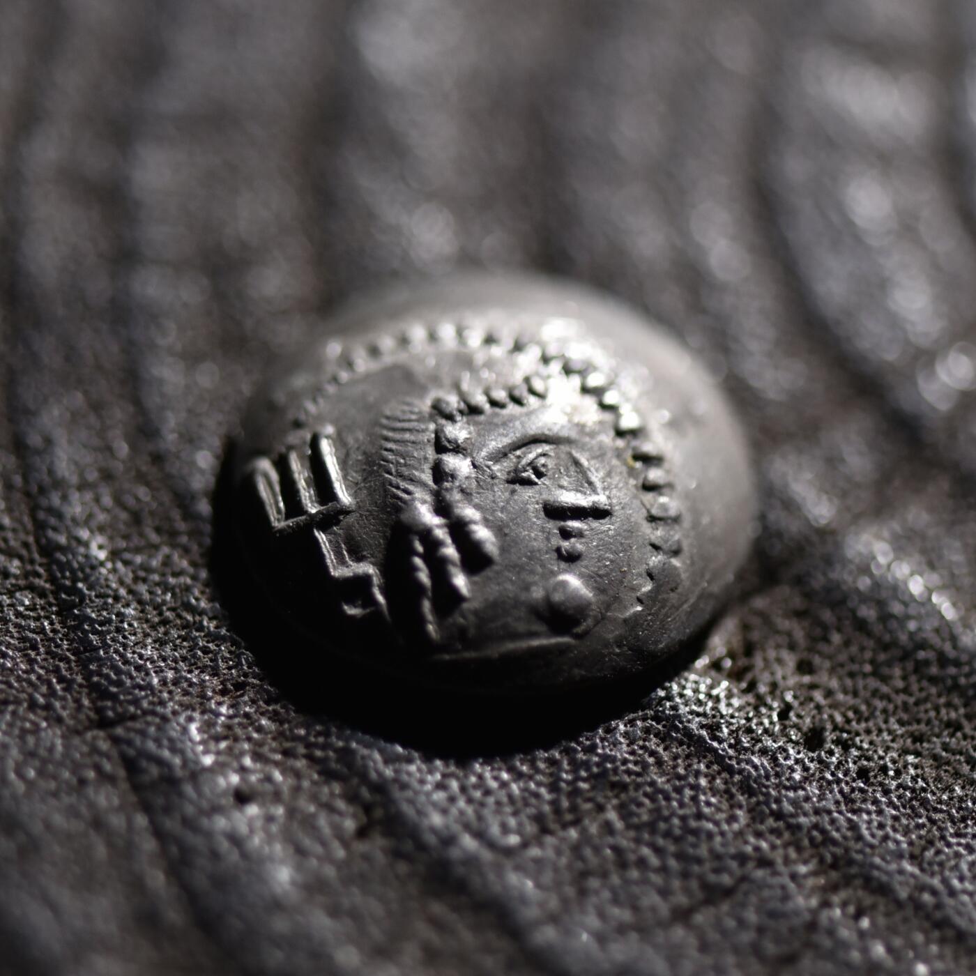 【良泉】【元旦直播场】1月1日晚19.30点开拍！208组西方古代钱币、日本朝鲜花钱 【极美品】【碟形】公元100-120年【南阿拉伯半岛】萨巴和希木叶尔王国，阿姆丹王1标准银币，1.6克