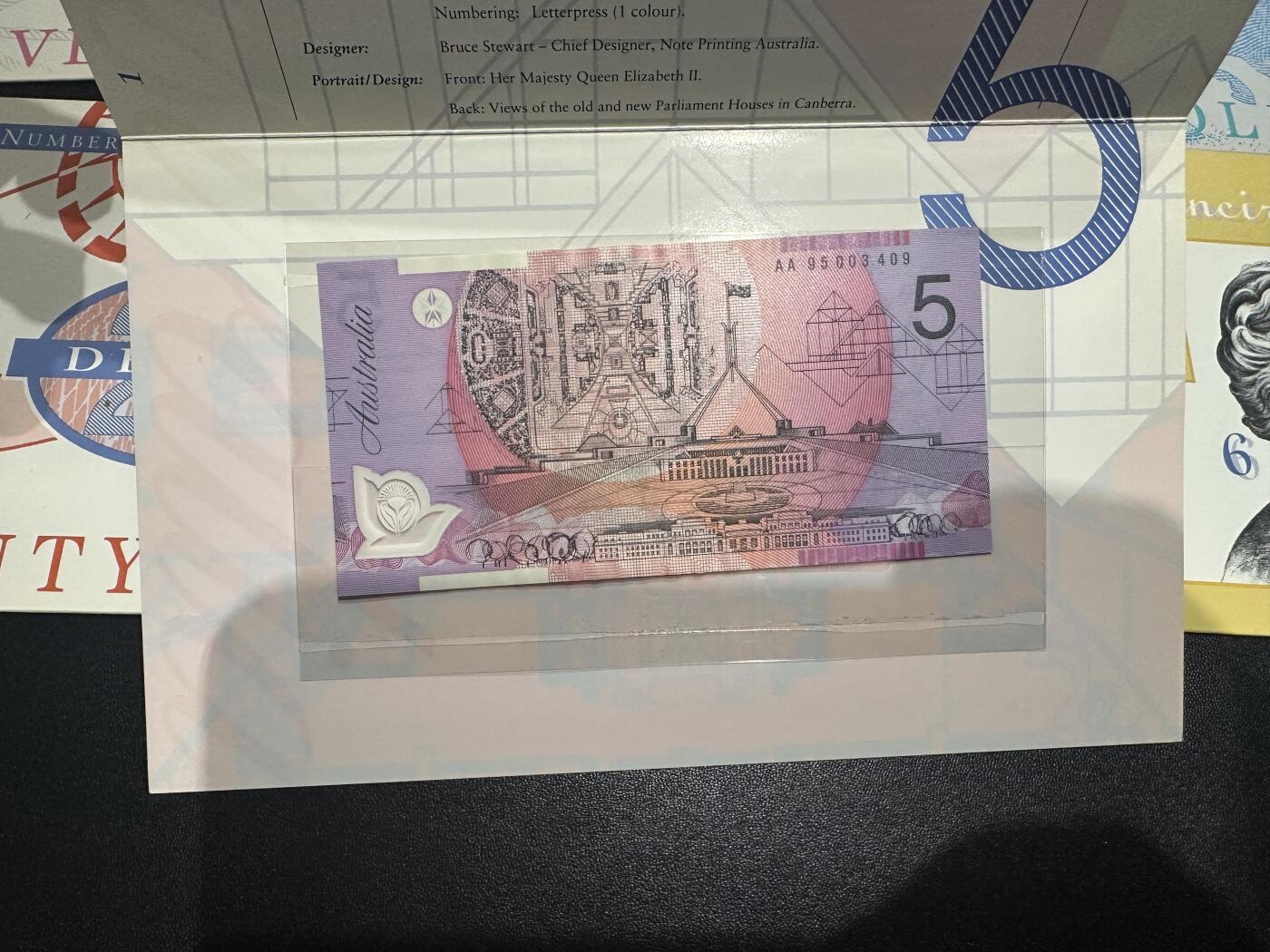 《外钞收藏家》第五百九十三期（精品场）（本平台长期征集拍品、欢迎藏友们联系合作） 1995、96年澳大利亚AA冠 5、10、20、50元 四张一起 带原装册子