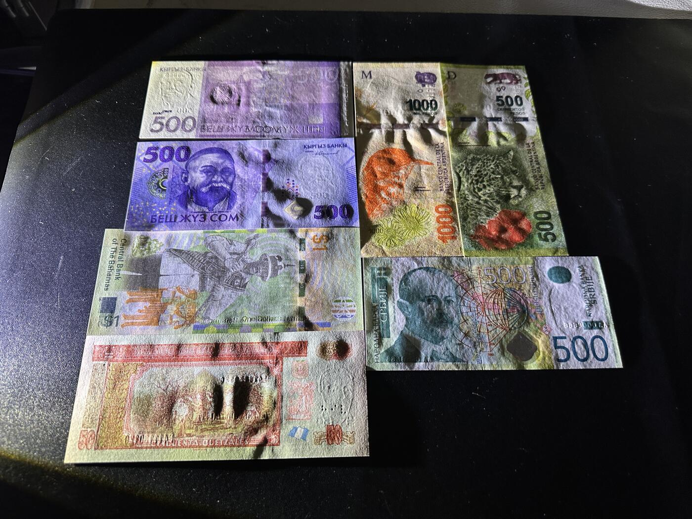 《外钞收藏家》第五百九十三期（精品场）（本平台长期征集拍品、欢迎藏友们联系合作）