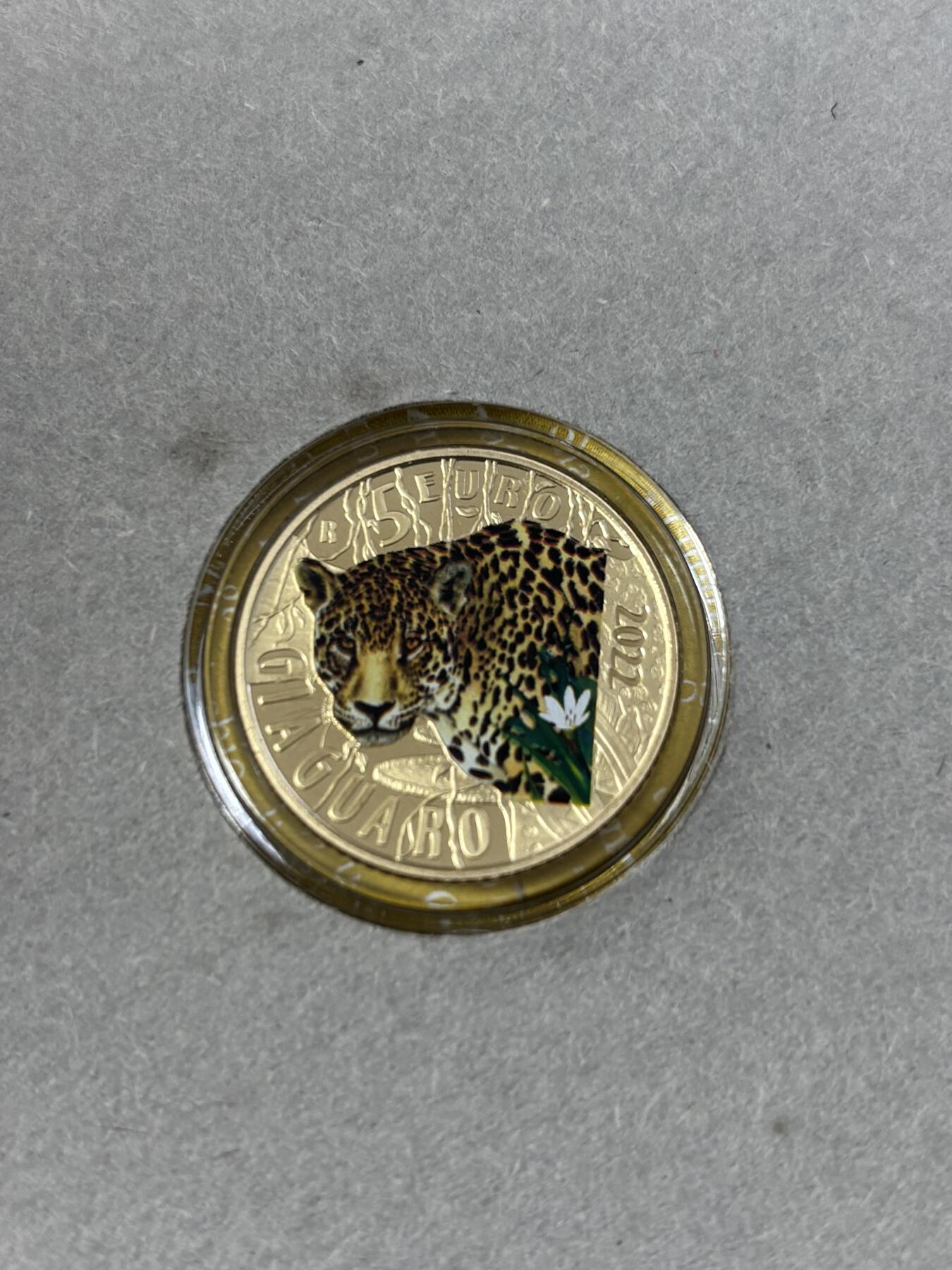 第185期拍卖 卡装意大利2022年动物园系列夜光捷豹精制纪念币