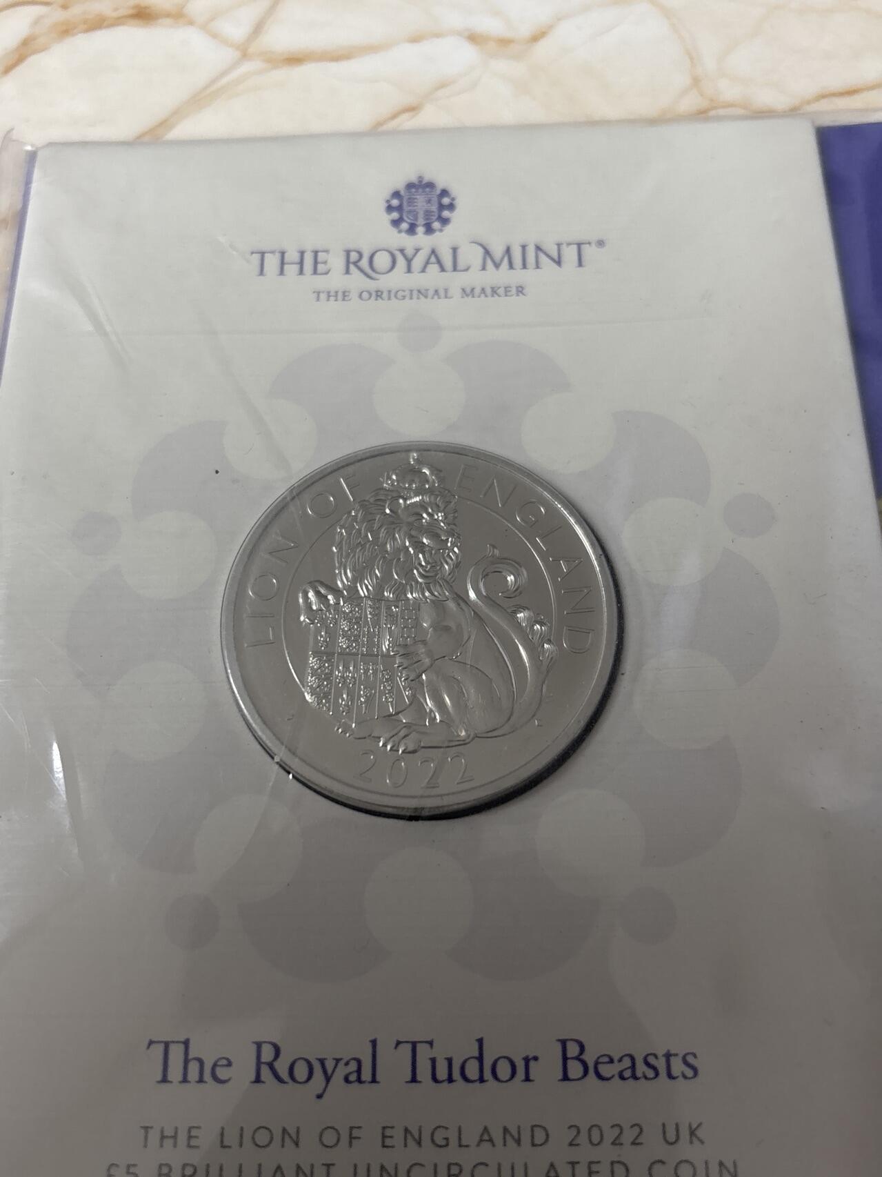 第185期拍卖 卡册英国2022年纹章皇家兽系列雄狮铜镍合金纪念币