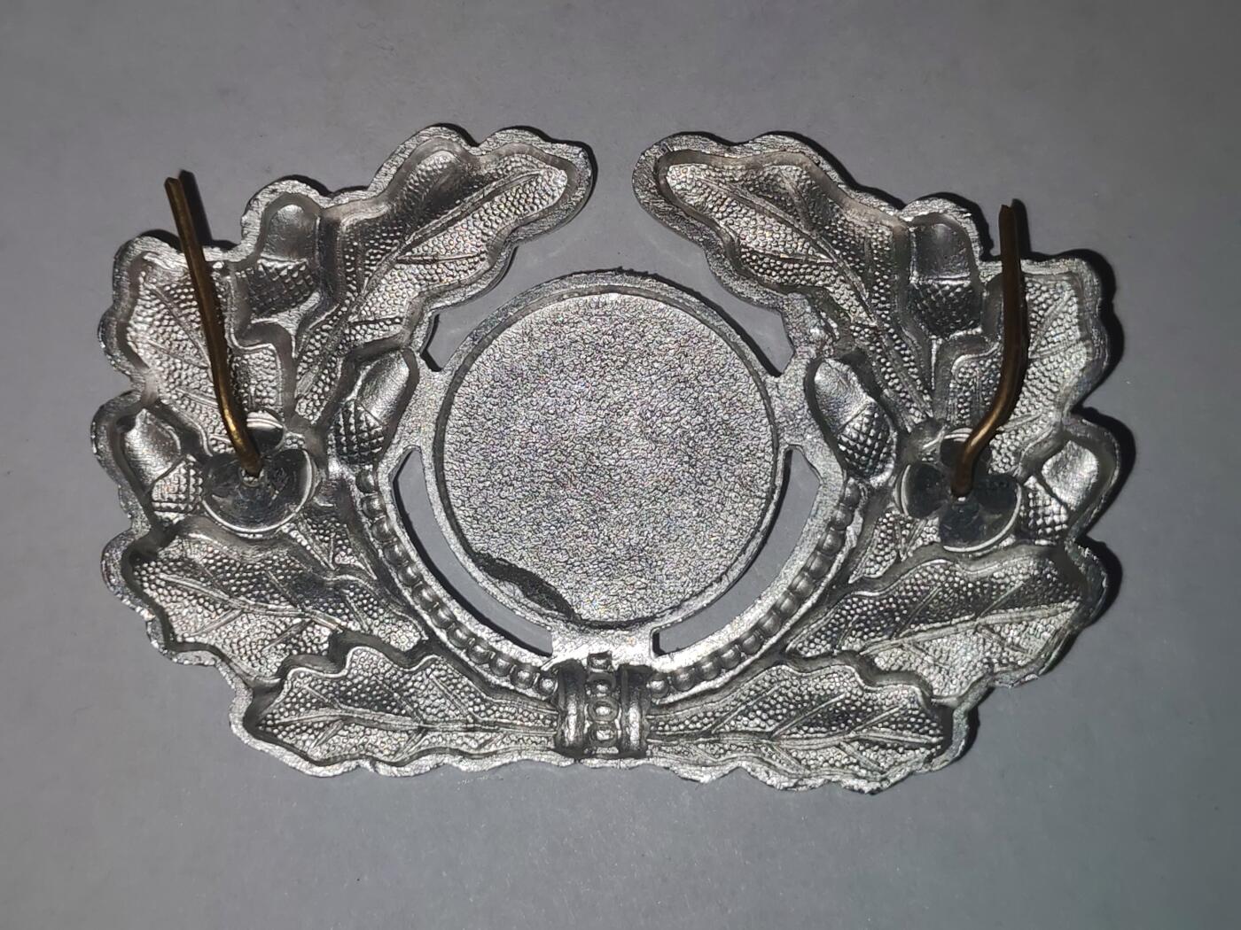 韵星假日拍卖第三十二期 -- Rimey Holidays Auction 32 民主德国帽徽