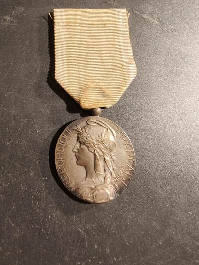 老王徽章第169期 - 法国中央音乐协会奖章     大师里维特版本