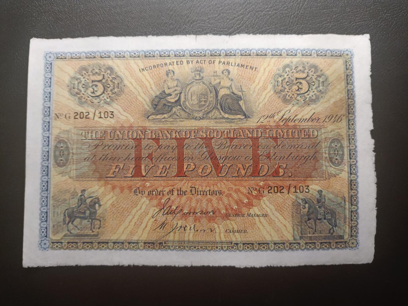 2025十二月第三期，总208期 苏格兰联合银行1946年5镑AUNC，早期稀有银行大票幅版本，边角采用了早期英镑的不规则工艺风格