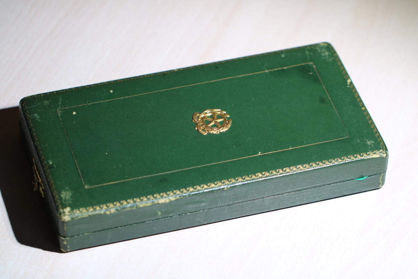 大猫徽章拍卖 第284期 意大利大军官级国家功勋，章略在