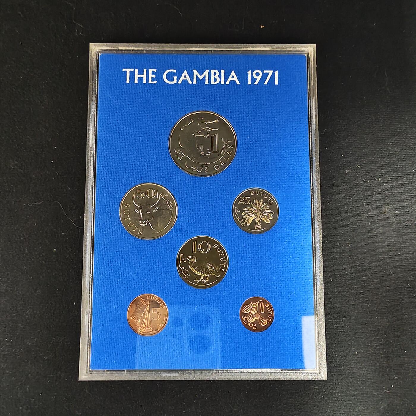 【全场包邮】纯粹捡漏拍485场（免费代拍第22场） 冈比亚1971年官方发行皇家厂经典信封装精制套币-PS3