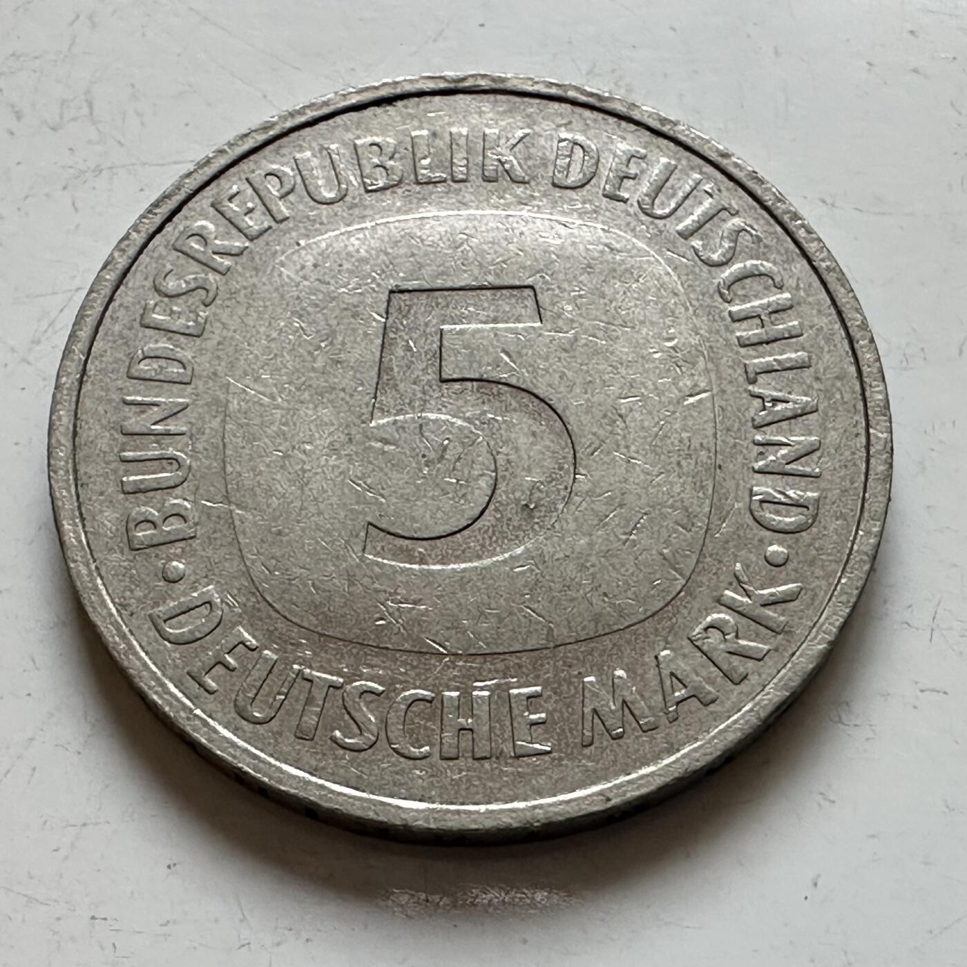 🌹外币初藏🌹🐯2025年第140场  每周二四六晚8️⃣点 接代拍 德国1990年F版5马克
