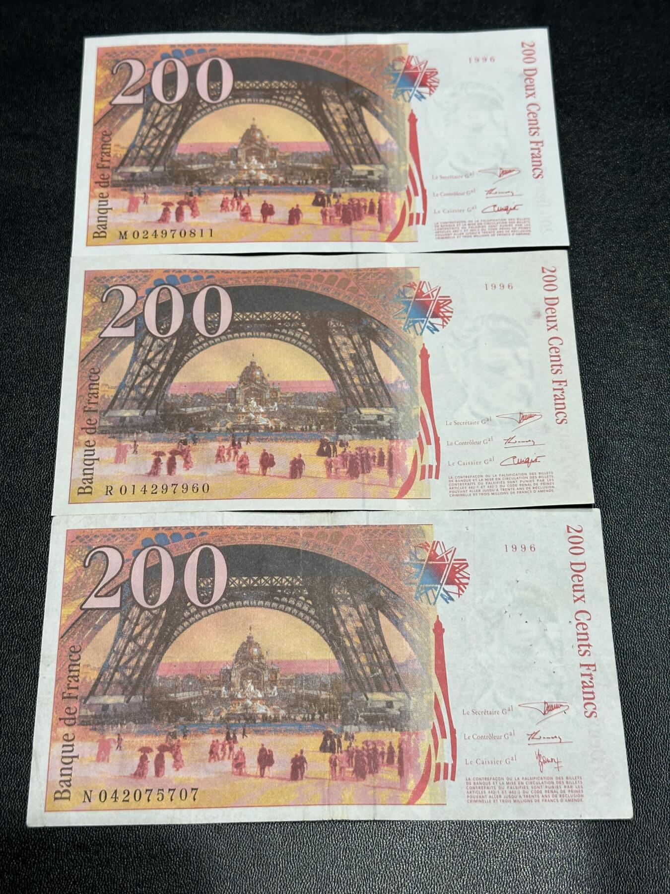 《外钞收藏家》第五百九十三期（精品场）（本平台长期征集拍品、欢迎藏友们联系合作）