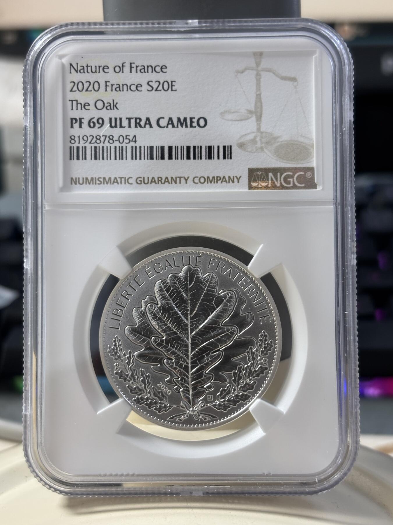 第184期拍卖 法国2020年自然法兰西橡树20欧精制纪念银币NGC-PF69原盒证书，900银，18克，发行10000枚