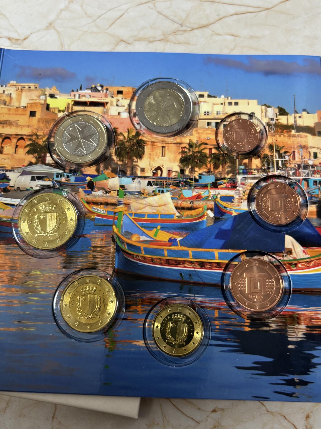 第185期拍卖 卡装马耳他2014年国家恢复行使主权50周年8枚纪念币套装
