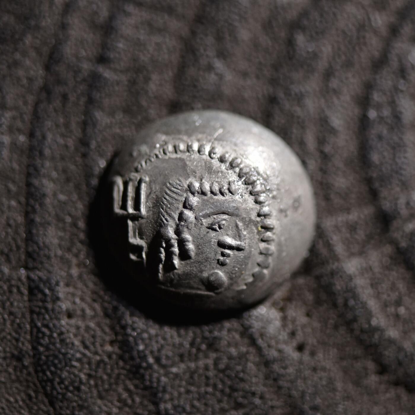 【良泉】【元旦直播场】1月1日晚19.30点开拍！208组西方古代钱币、日本朝鲜花钱 【极美品】【碟形】公元100-120年【南阿拉伯半岛】萨巴和希木叶尔王国，阿姆丹王1标准银币，1.6克