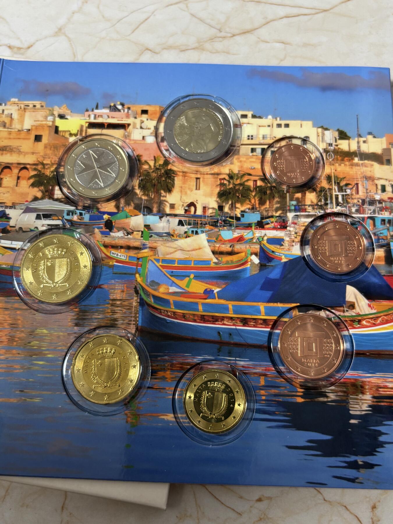 第185期拍卖 卡装马耳他2014年国家恢复行使主权50周年8枚纪念币套装