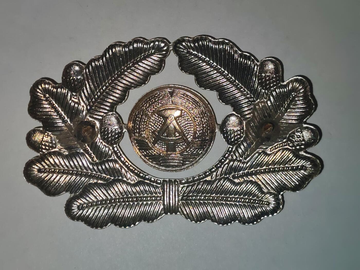 韵星假日拍卖第三十二期 -- Rimey Holidays Auction 32 民主德国帽徽