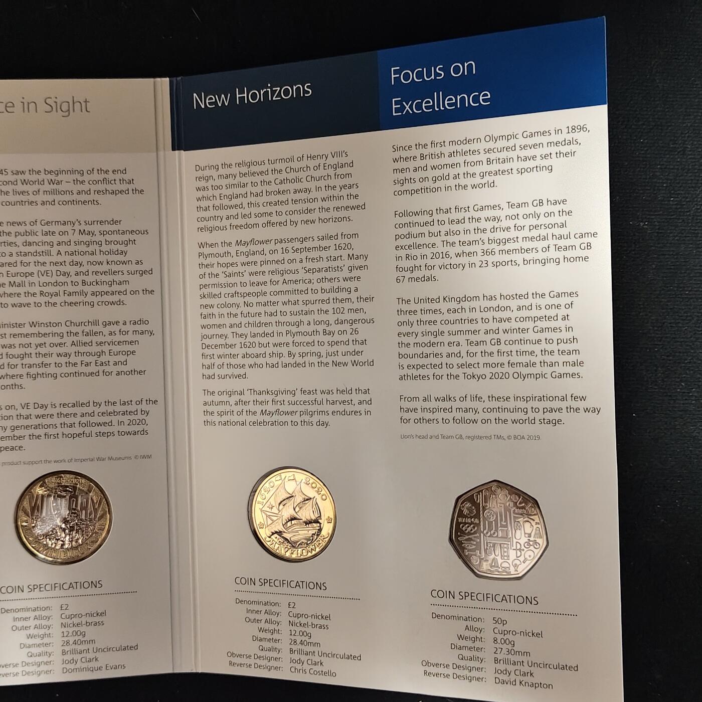 【全场包邮】纯粹捡漏拍485场（免费代拍第22场） 英国2020年官方封装套币-含盾徽版套币+5镑乔治三世逝世200周年+2镑欧洲胜利日75周年+2镑阿加莎·克里斯蒂女士第一部小说100周年+2镑五月花号400周年+50便士东京奥运会英国代表队5枚纪念币