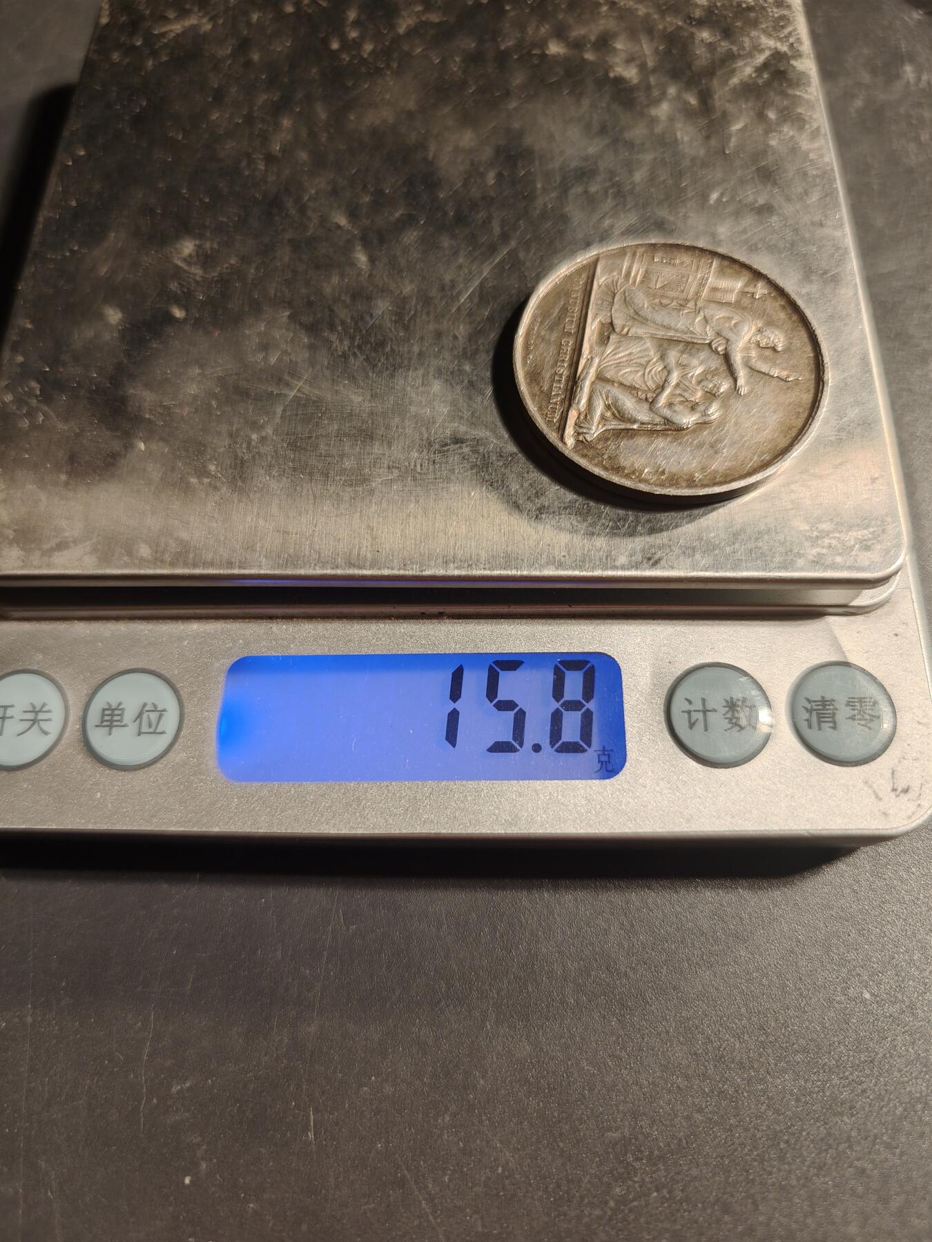 老王徽章第169期 法国银婚章    950银     直径34mm.    重量15.8g