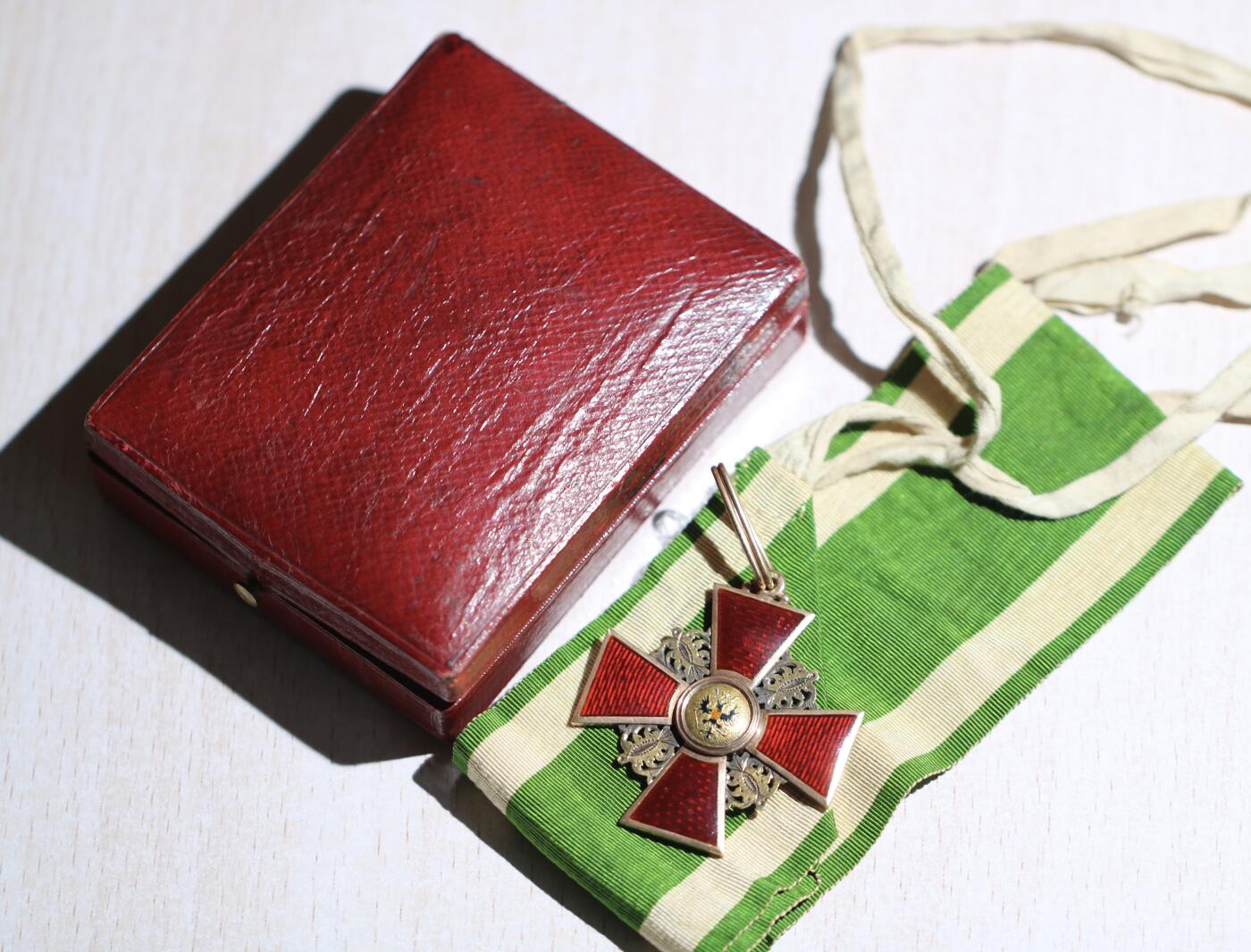 大猫徽章拍卖 第284期  俄罗斯帝国 二级 圣安娜勋章 14K金 非基督徒版 原盒 非原绶带