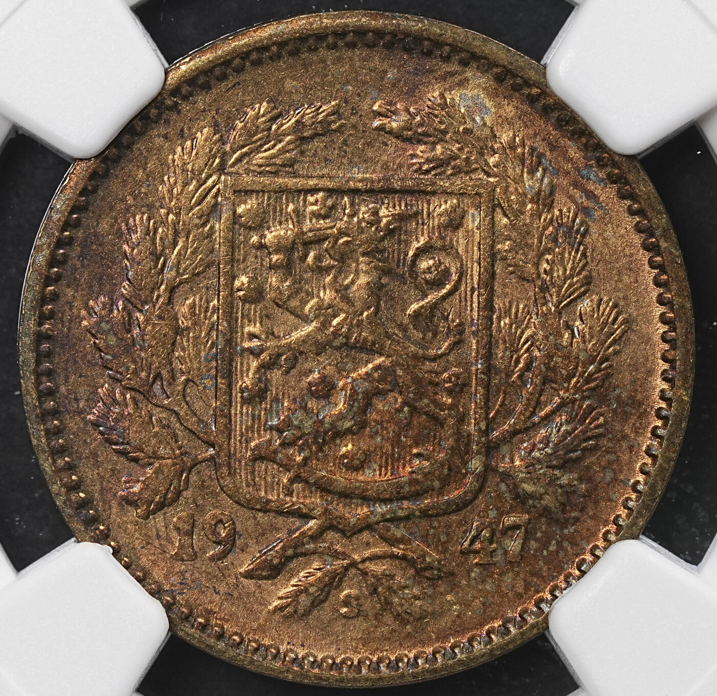 修遠堂世界钱币第九十七期 NGC评级 芬兰5马克两枚