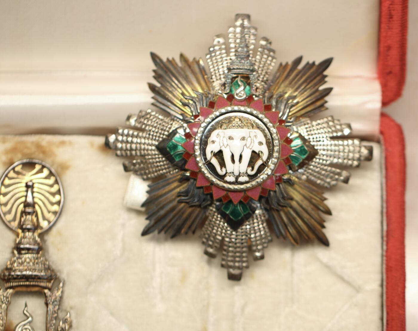 大猫徽章拍卖 第284期 泰国特级白象勋章 