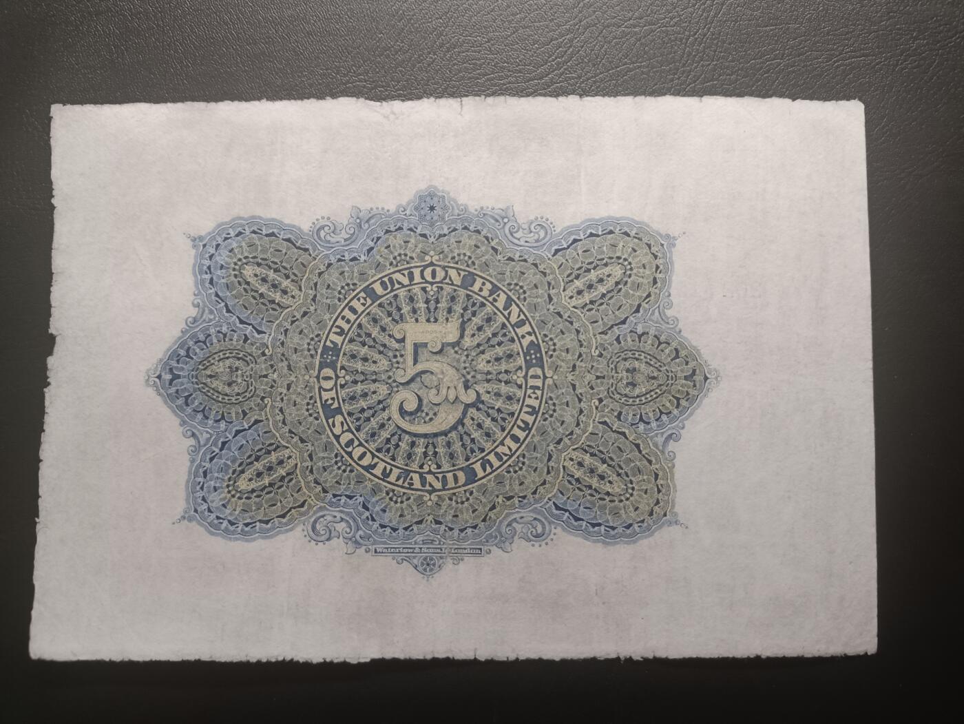 2025十二月第三期，总208期 苏格兰联合银行1946年5镑AUNC，早期稀有银行大票幅版本，边角采用了早期英镑的不规则工艺风格