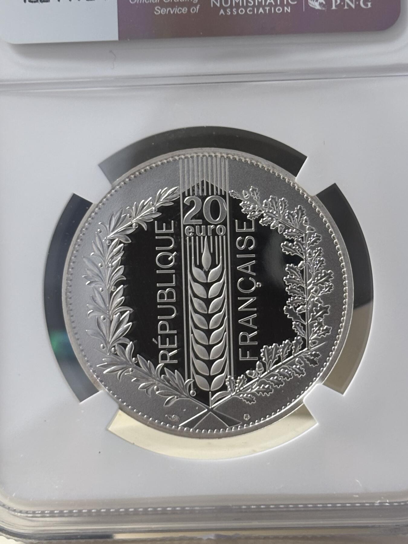 第184期拍卖 法国2020年自然法兰西橡树20欧精制纪念银币NGC-PF69原盒证书，900银，18克，发行10000枚