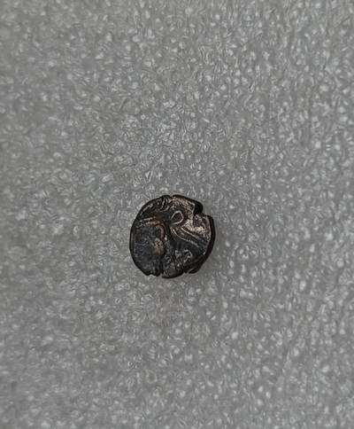 瓶子🏺第220期拍卖会 -  1-2世纪埃兰王朝打制铜币  正反面都是侧脸