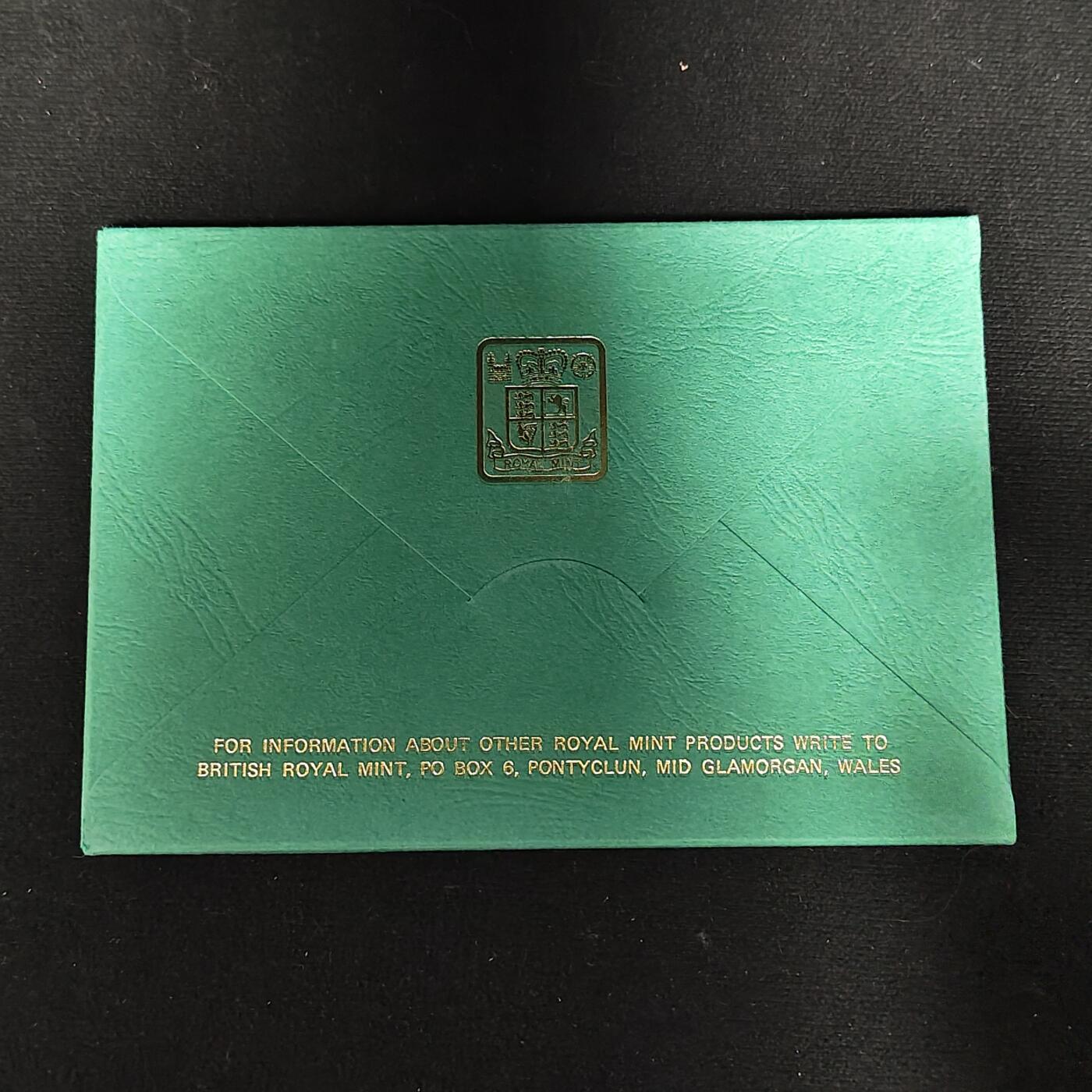 【全场包邮】纯粹捡漏拍485场（免费代拍第22场） 根西1979年官方发行皇家厂经典信封装精制套币-PS8