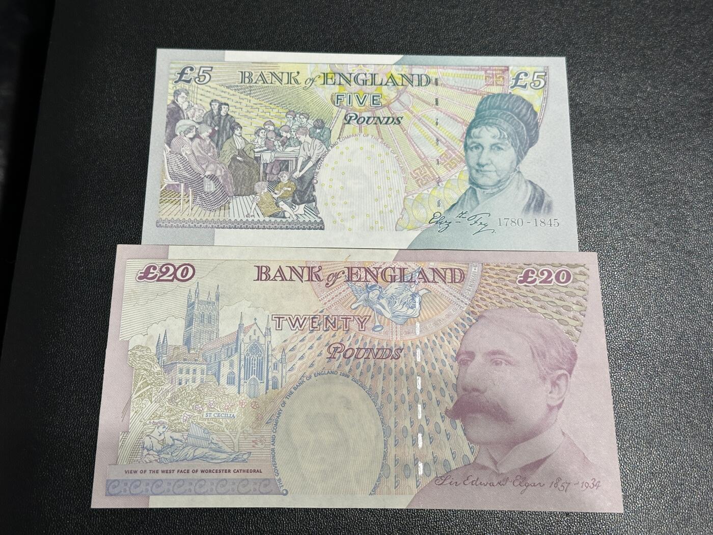 《外钞收藏家》第五百九十三期（精品场）（本平台长期征集拍品、欢迎藏友们联系合作） 英国E序列再版5 全新轻微潮和20镑UNC-