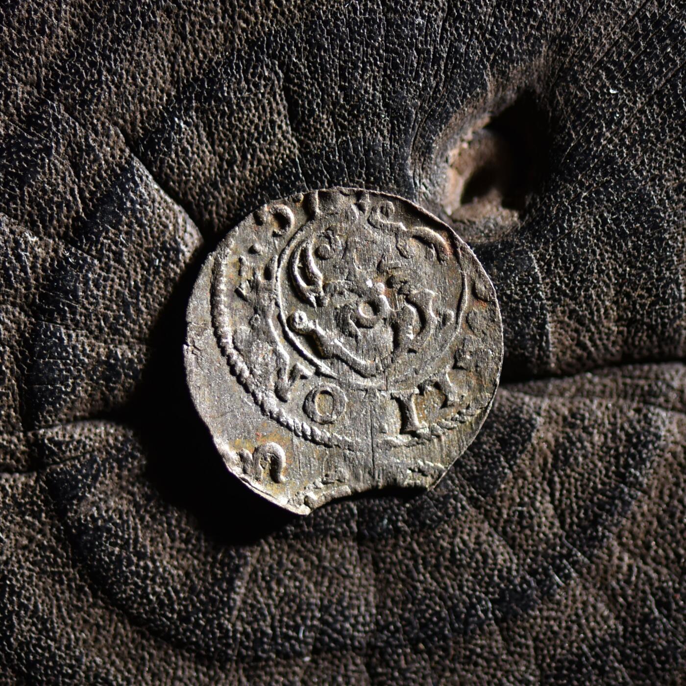 【良泉】【元旦直播场】1月1日晚19.30点开拍！208组西方古代钱币、日本朝鲜花钱 公元1657年【瑞典·利沃尼亚】卡尔十世国王，银索利多，0.4克