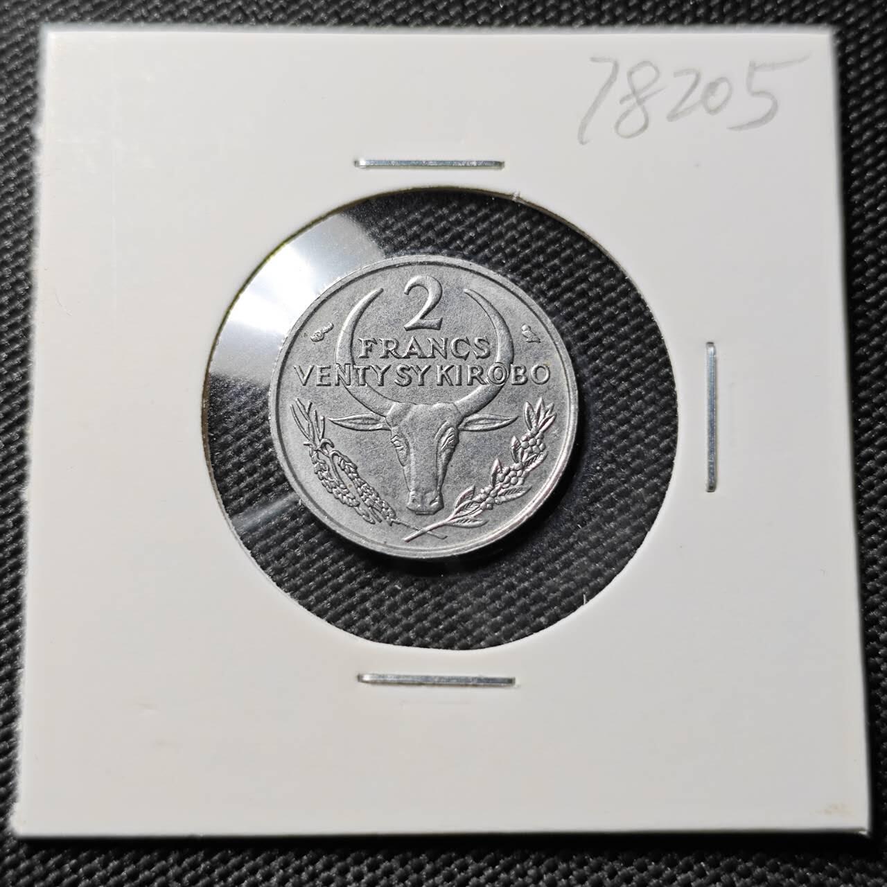 KK钱币收藏小铺 第378期  2月预留时间 周末发货  1965马达加斯加2法郎