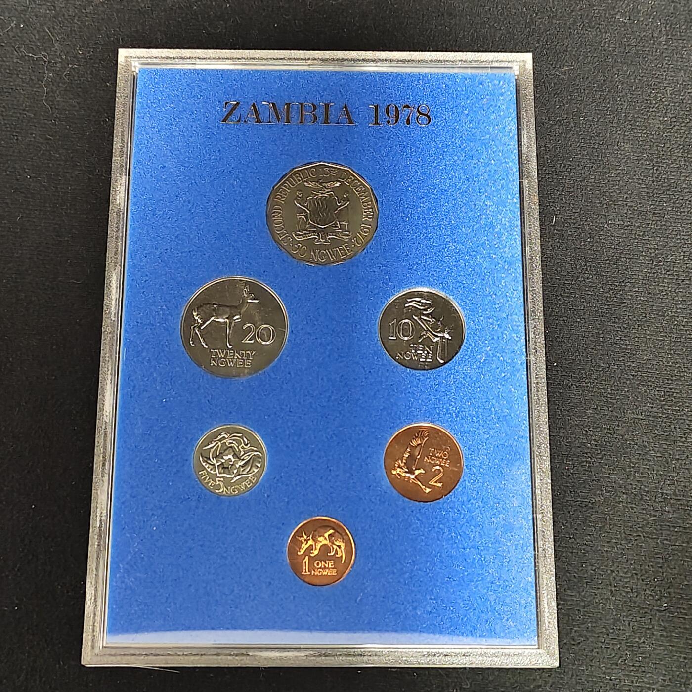 【全场包邮】纯粹捡漏拍485场（免费代拍第22场） 赞比亚1978年官方发行皇家厂经典信封装精制套币-PS5