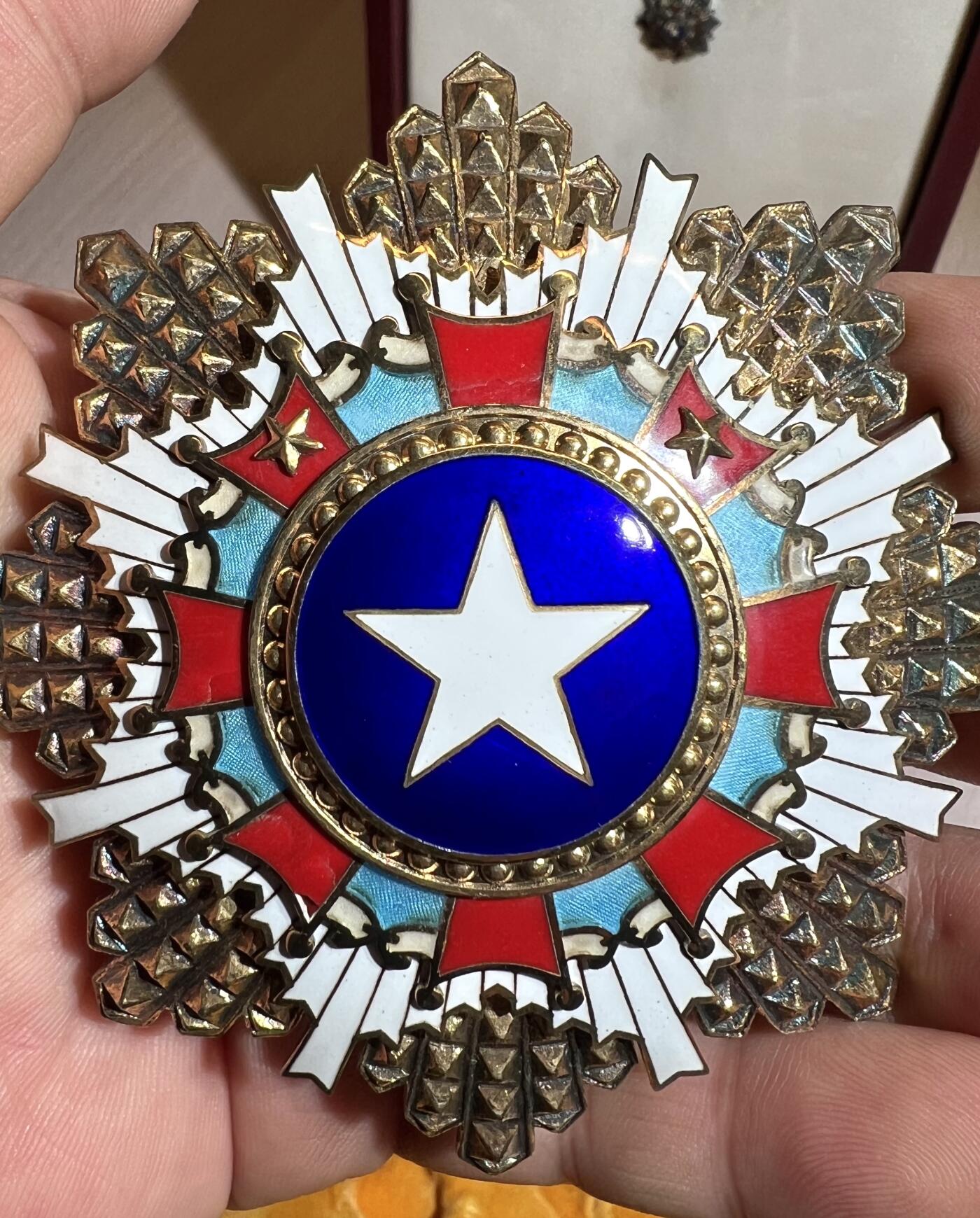 大猫徽章拍卖 第284期 国民政府 景星勋章 大绶