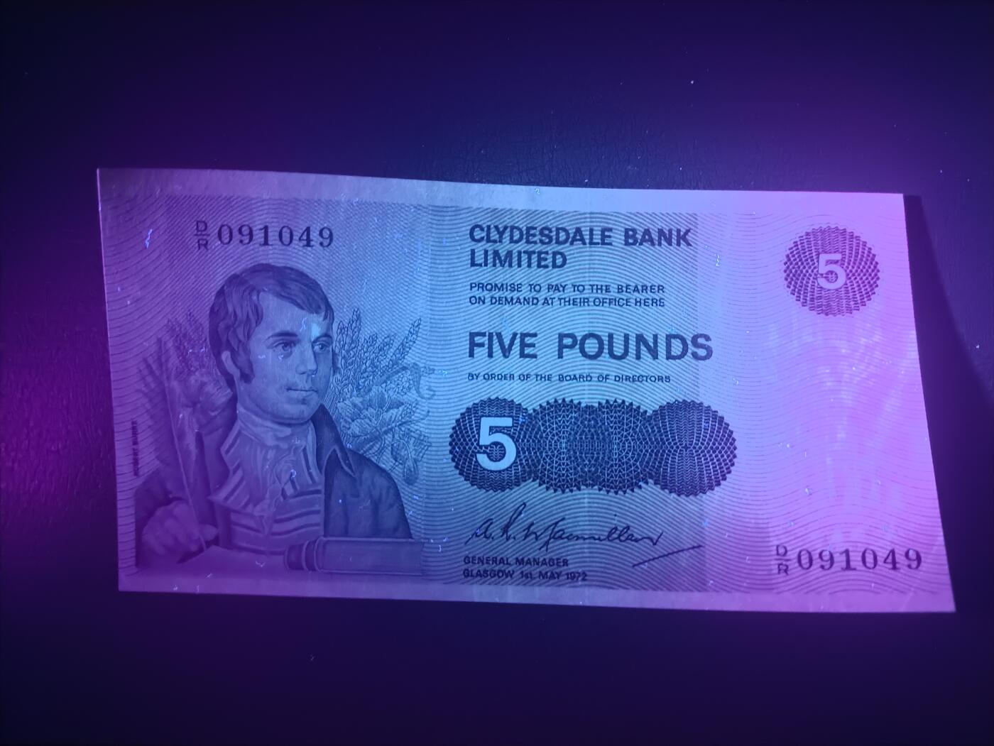 2025十二月第三期，总208期 苏格兰克莱斯戴勒银行1972年5镑AUNC，诗人伯恩斯和他诗中意象的田鼠，早期年份