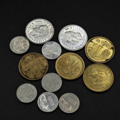 【淘币小摊】实时拍第八百二十五拍   散币场   满百包邮可预留二周 每周一统一发货   - 西班牙1比赛塔12枚